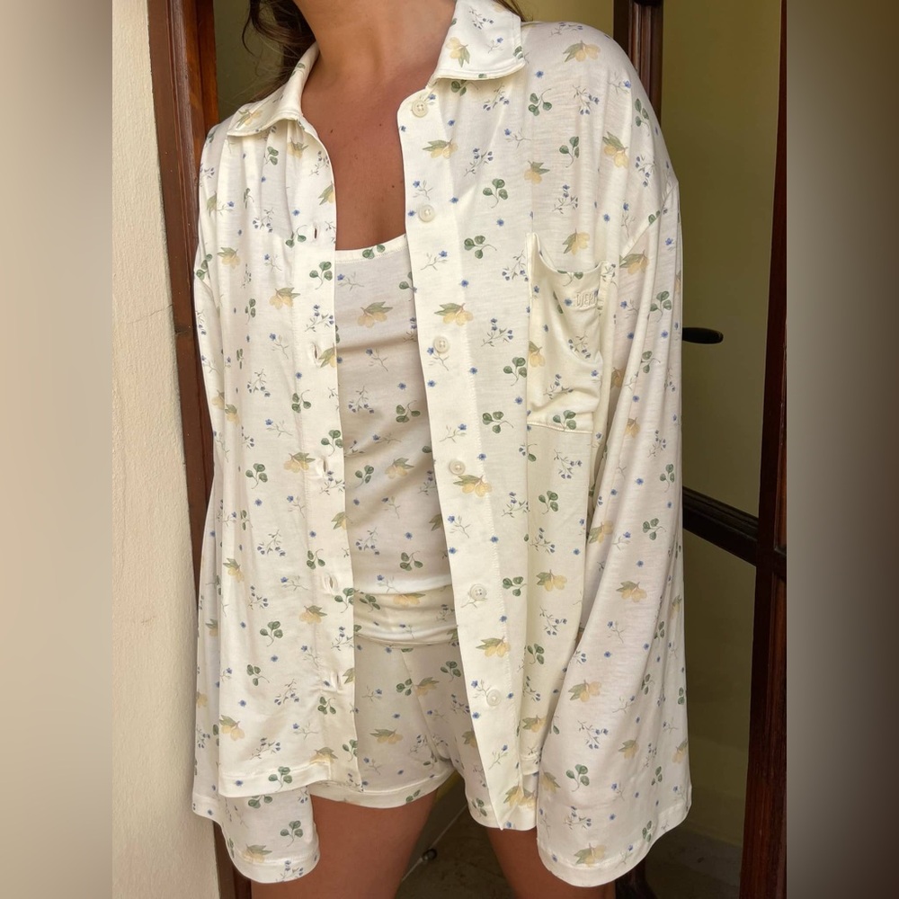 DJERF AVENUE Go Slow Long Sleeve Pajama Shirt in Marula Bloom Print Small